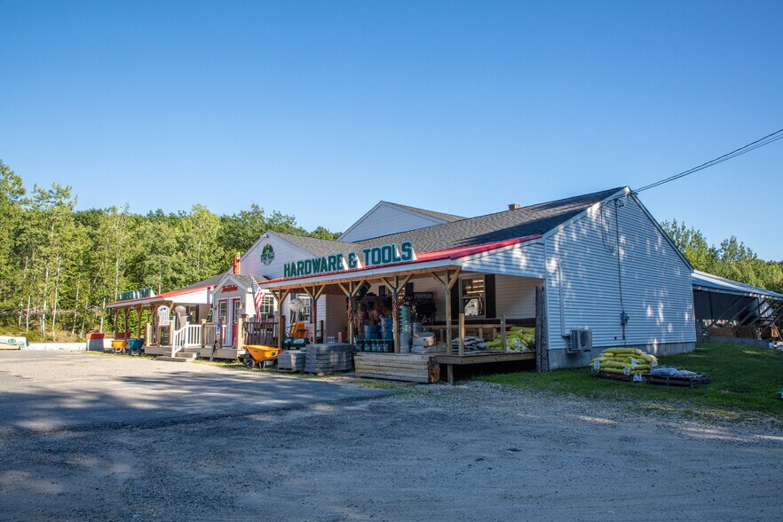 More Photos Of 190 Ossipee Trl E, Standish Freestanding For Sale