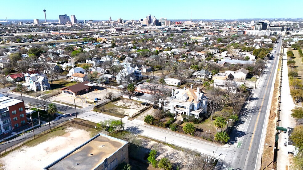More Photos Of 1302 Grayson st, San Antonio Land For Lease