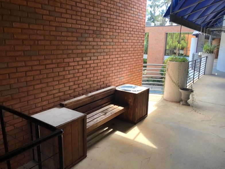 More Photos Of 2770 NW 43rd St, Gainesville Office For Lease