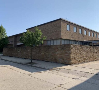 More Photos Of 1526 S 72nd St, West Allis Schools For Lease