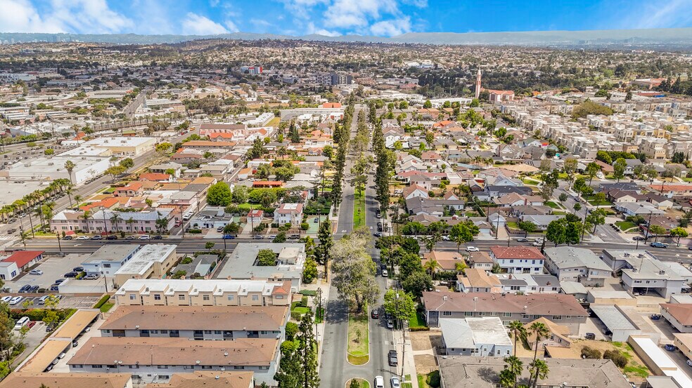 More Photos Of 128-130 N Hillcrest Blvd, Inglewood Apartments For Sale