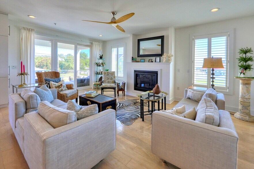 More Photos Of 205 E Savannah Rd, Lewes Specialty For Sale