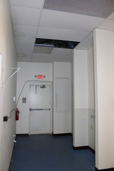 More Photos Of 3903 Union Deposit Rd, Harrisburg Storefront For Lease