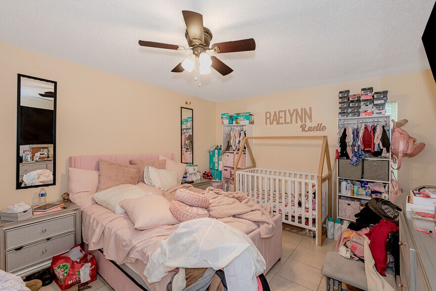 More Photos Of 4063-4065 SW 51st St, Fort Lauderdale Apartments For Sale