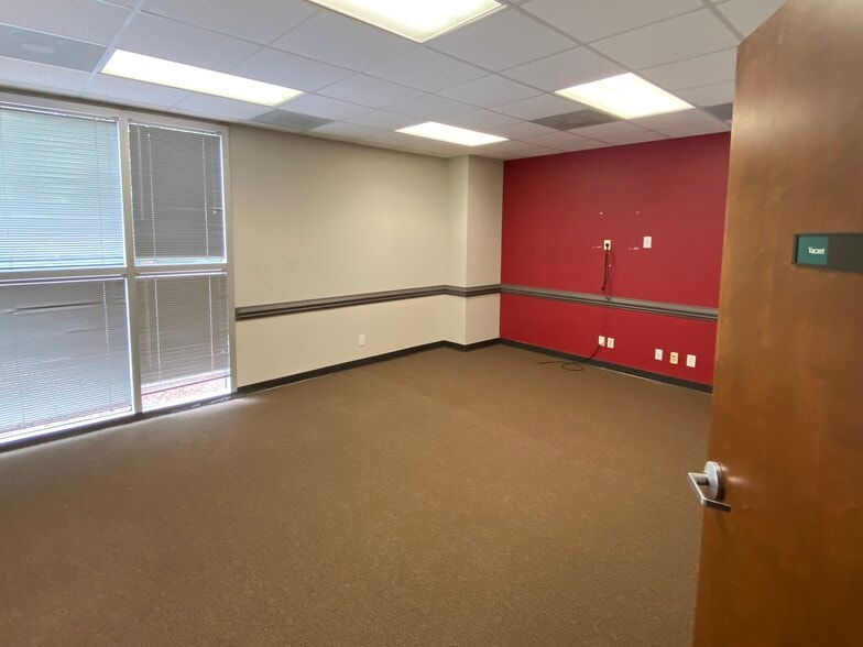 More Photos Of 7817 National Service Rd, Greensboro Office For Lease