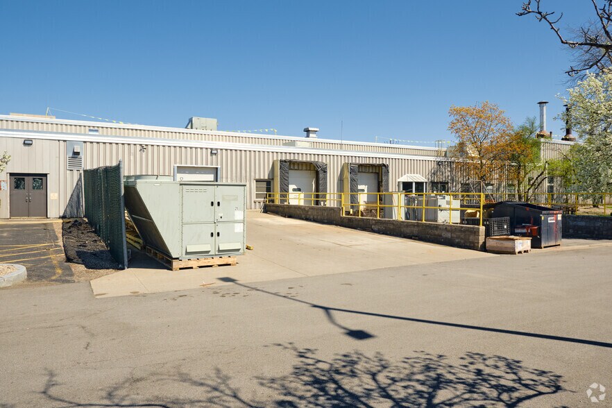 More Photos Of 465 Paul Rd, Rochester Manufacturing For Lease