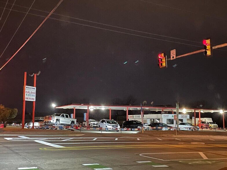 More Photos Of 12828 E 11th St, Tulsa Storefront Retail Office For Lease