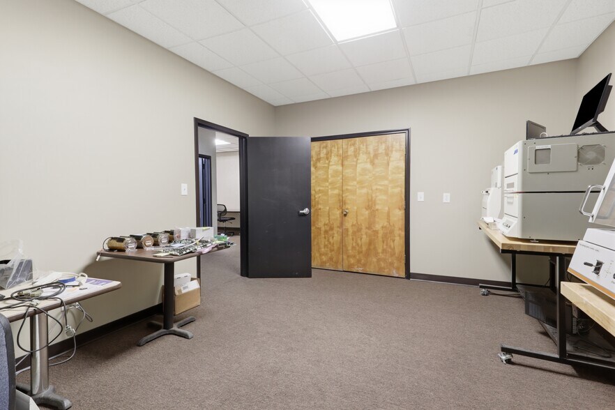 More Photos Of 6614 Lincoln Ave, Lockport Restaurant For Sale