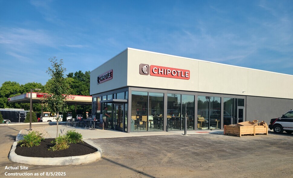 More Photos Of 902 Scott Dr, Piqua General Retail For Sale