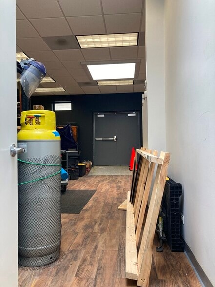 More Photos Of 4639 W Armitage Ave, Chicago Office For Sale