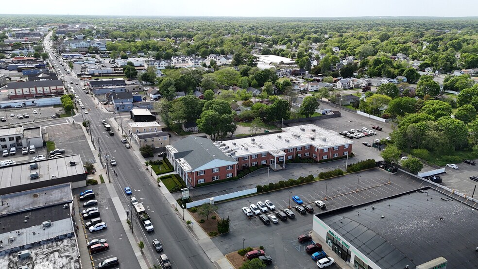 More Photos Of 475 E Main St, Patchogue Medical For Sale