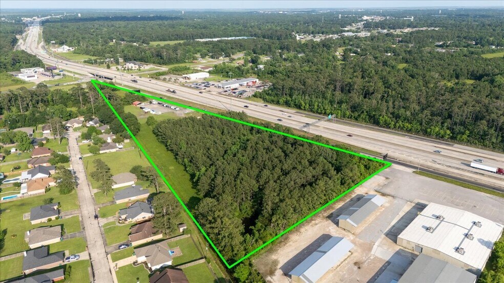 More Photos Of 4450 Lutcher Dr, Orange Land For Sale