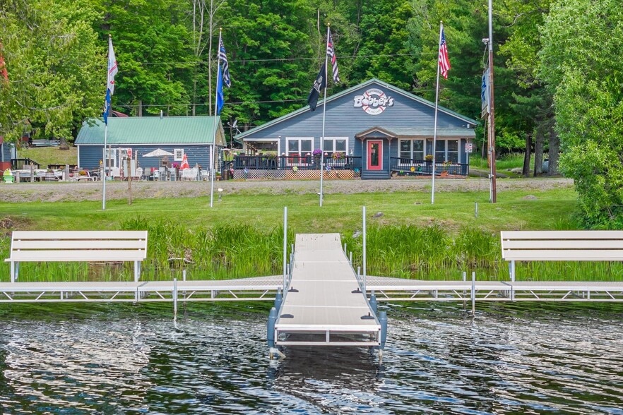 More Photos Of 11633 Lakeview Dr, Butternut Restaurant For Sale