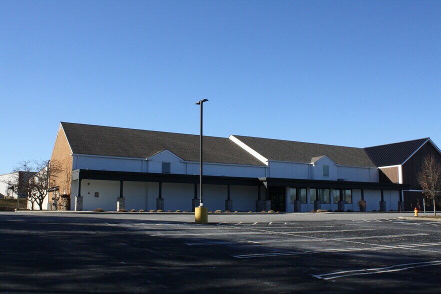 More Photos Of 71-101 Carver Rd, Plymouth Unknown For Lease