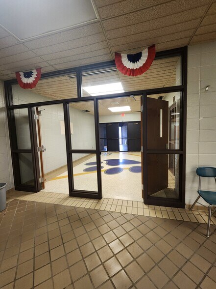 More Photos Of 14733 Main St, Moores Hill Flex For Sale