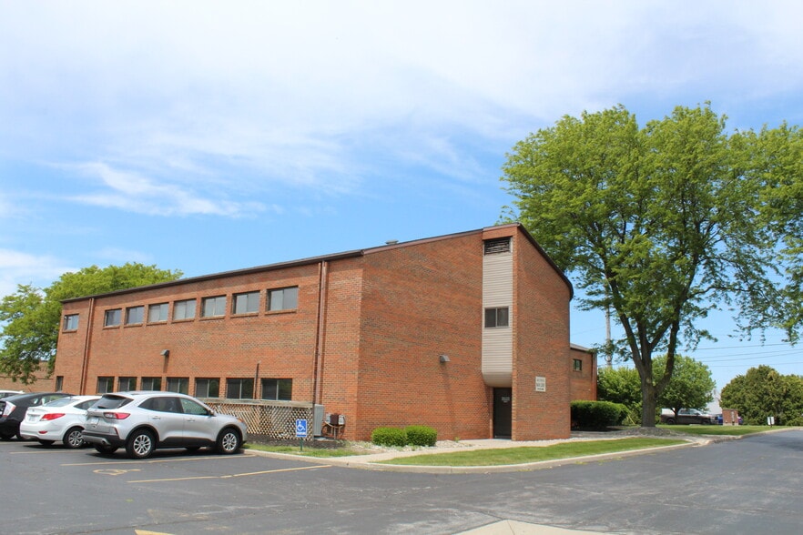 More Photos Of 440 E Poe Rd, Bowling Green Office For Lease
