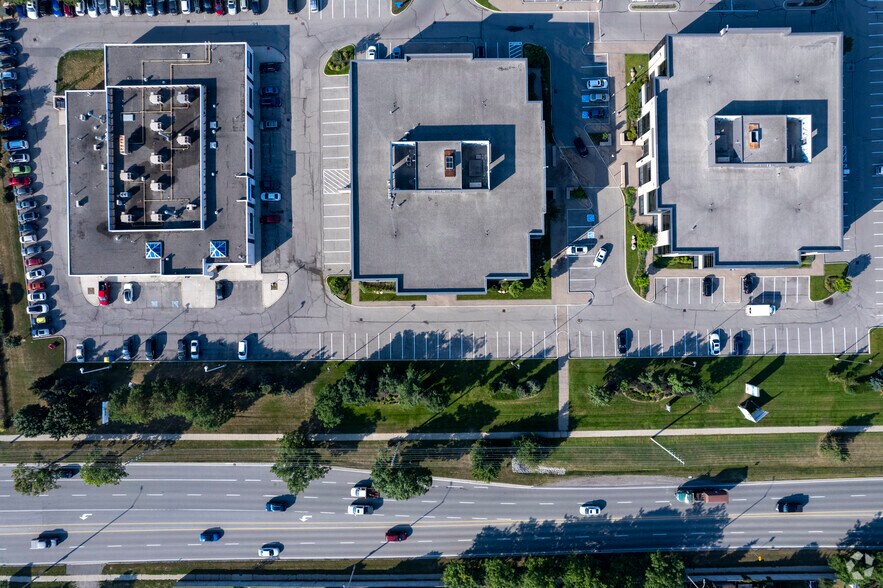 More Photos Of 2295 Bristol Cir, Oakville Office For Lease