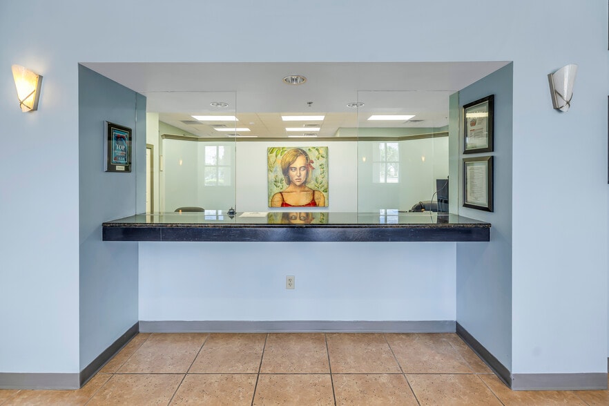 More Photos Of 6322-6326 Gunn Hwy, Tampa Medical For Sale