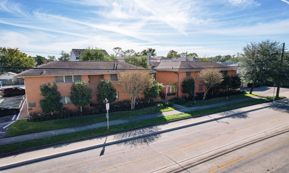 More Photos Of 714-724 E 11th St, Houston Apartments For Sale