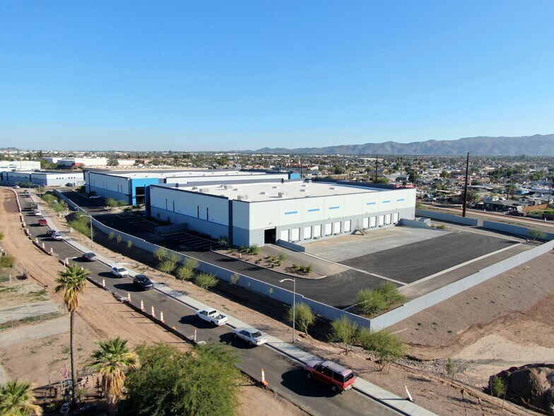 More Photos Of 1900 Encinas ln, Phoenix Unknown For Lease