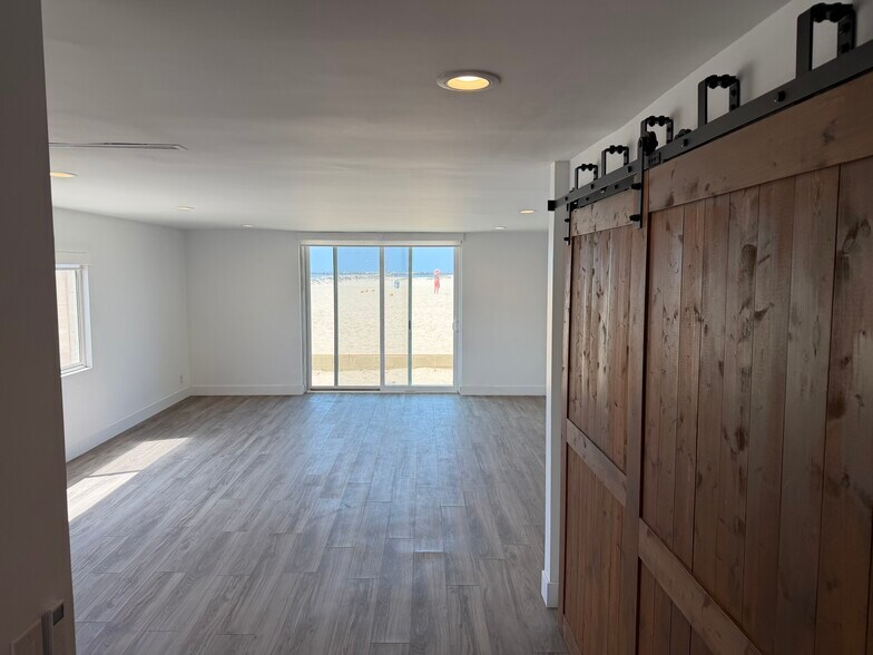 More Photos Of 2909 Ocean Dr, Oxnard Loft Creative Space For Lease