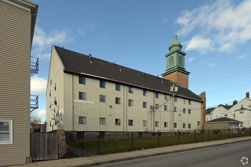 More Photos Of 859 Pine St, Fall River Apartments For Sale