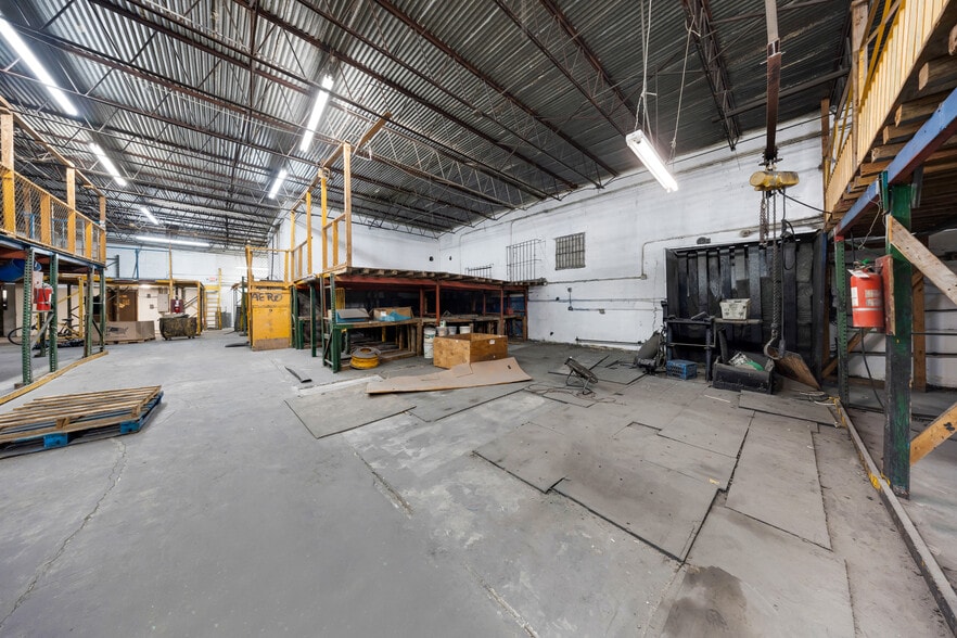 More Photos Of 9630 NW South River Dr, Medley Industrial For Lease
