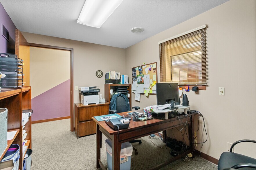 More Photos Of 2345 W Lincoln Rd, Kokomo Healthcare For Lease