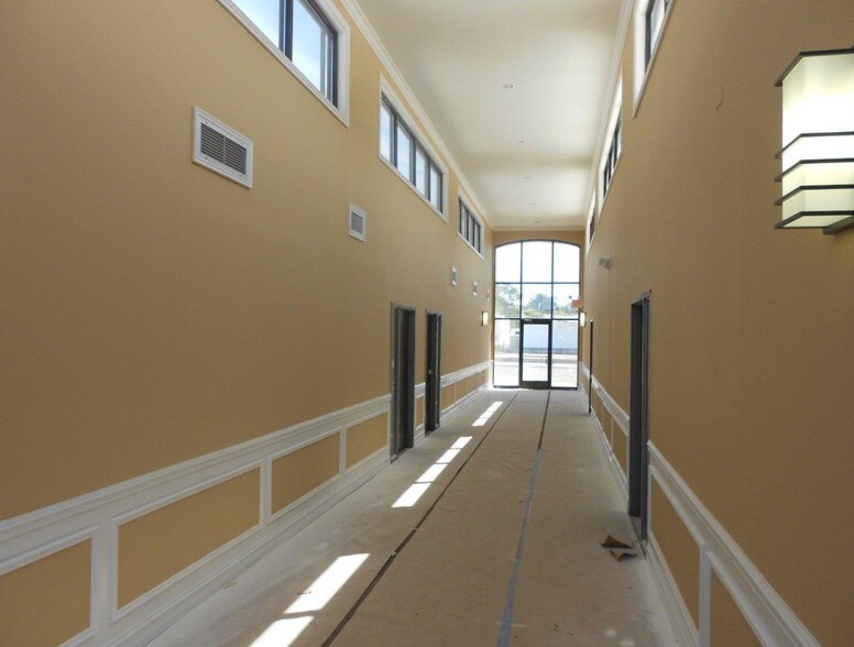 More Photos Of 20180 W 12 Mile Rd, Southfield Medical For Sale