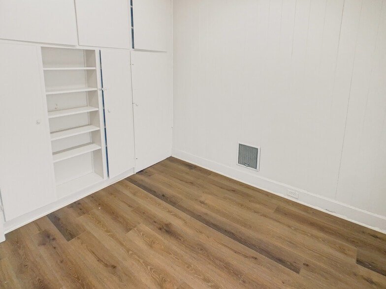 More Photos Of 2415 13th St, Tuscaloosa Office For Lease
