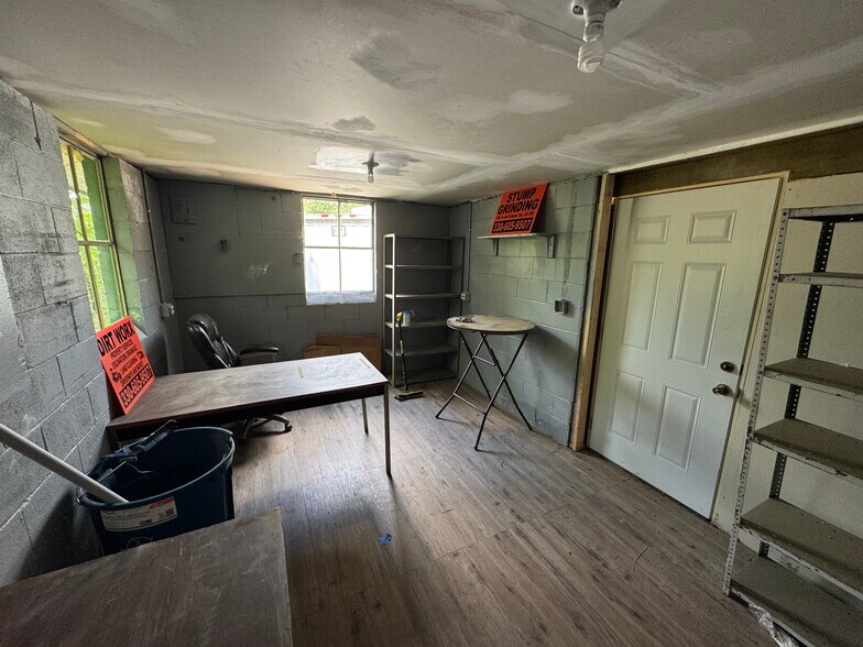 More Photos Of 1157 Hope Rd NW, Mineral City Contractor Storage Yard For Sale