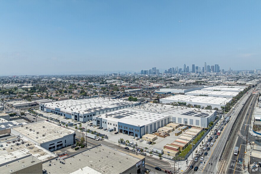 More Photos Of 1801 E 41st St, Vernon Industrial For Lease