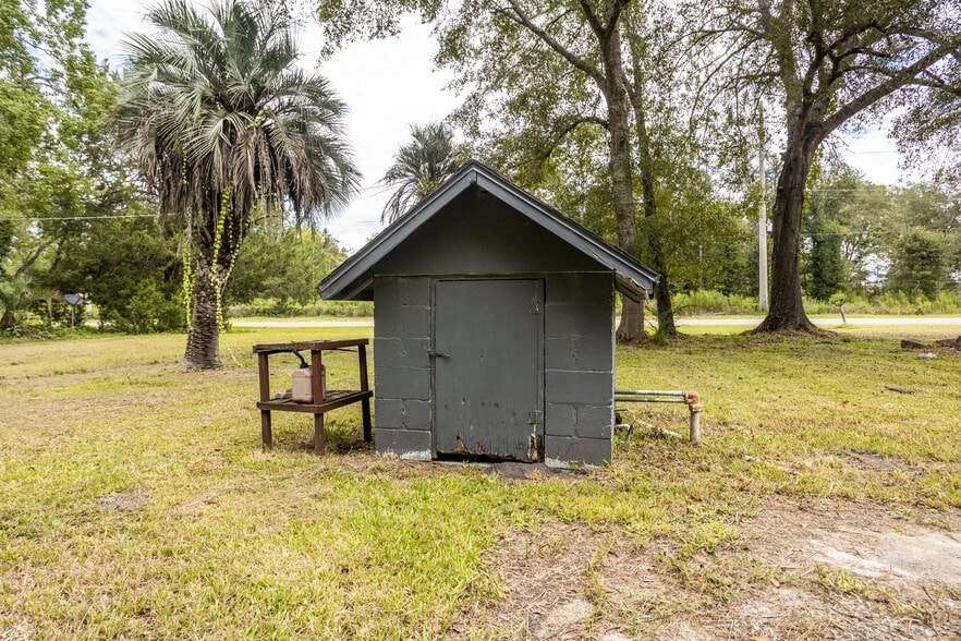 More Photos Of 10204 Se State Road 100, Starke Flex For Sale
