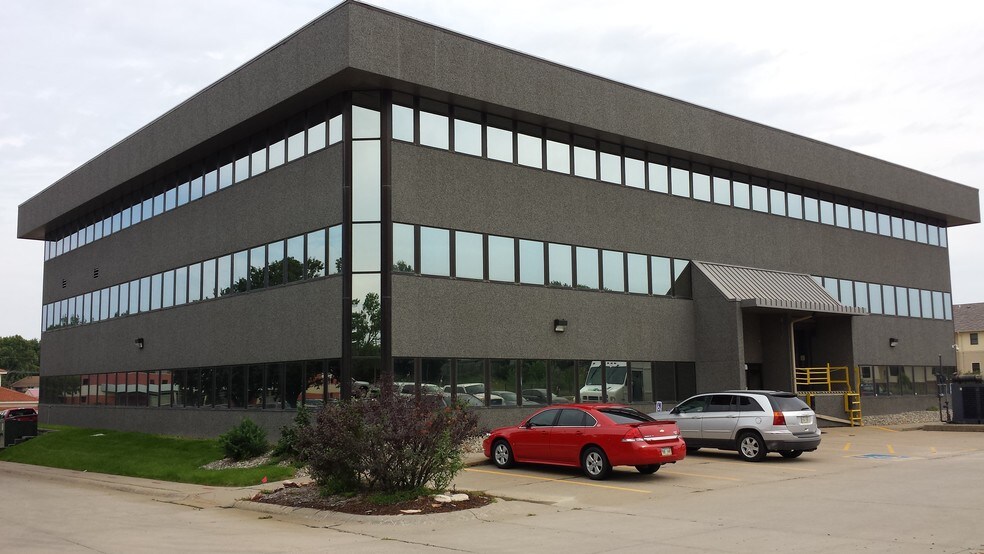 More Photos Of 1408 Fort Crook Rd S, Bellevue Office For Lease