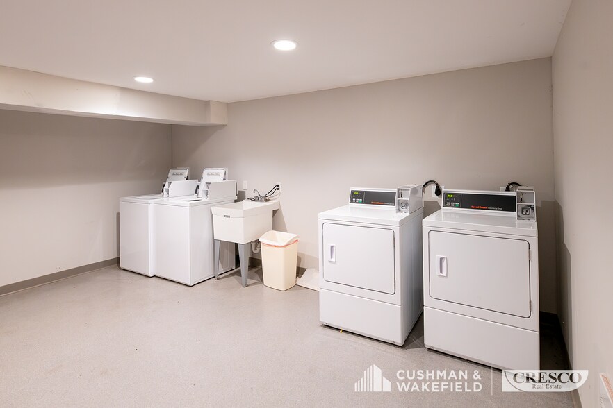 More Photos Of 3182 W 25th St, Cleveland Apartments For Sale