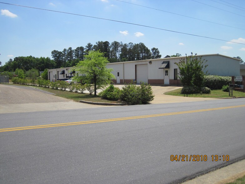 Primary Photo Of 1962 Mall Blvd, Auburn Warehouse For Sale