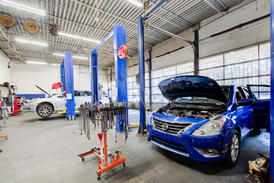More Photos Of 1494 Old Salem Rd, Conyers Auto Repair For Sale