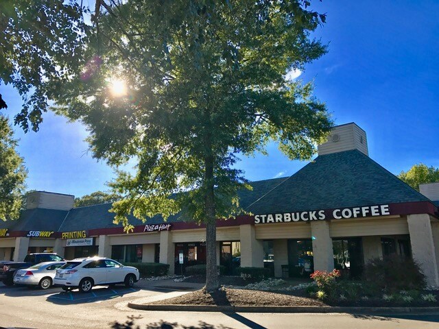 More Photos Of 240 McLaws Cir, Williamsburg General Retail For Lease