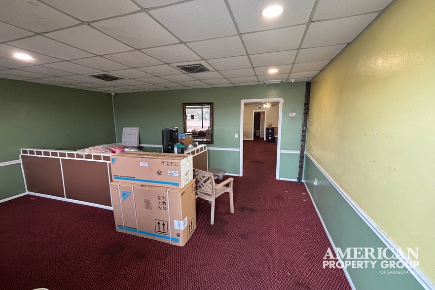 More Photos Of 3285 Placida Rd, Englewood Storefront Retail Office For Sale