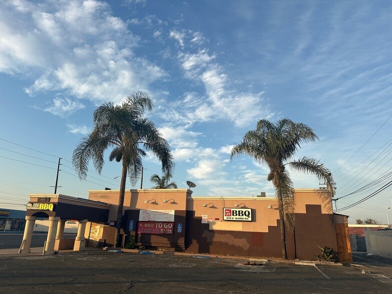 More Photos Of 10712 Beach Blvd, Stanton Restaurant For Sale