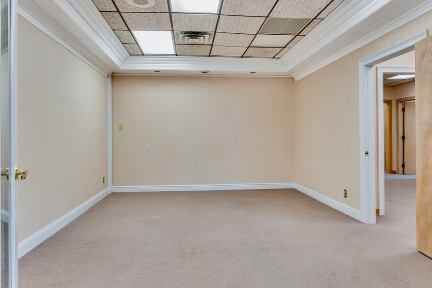 More Photos Of 95 W Main St, Chester Storefront Retail Office For Lease