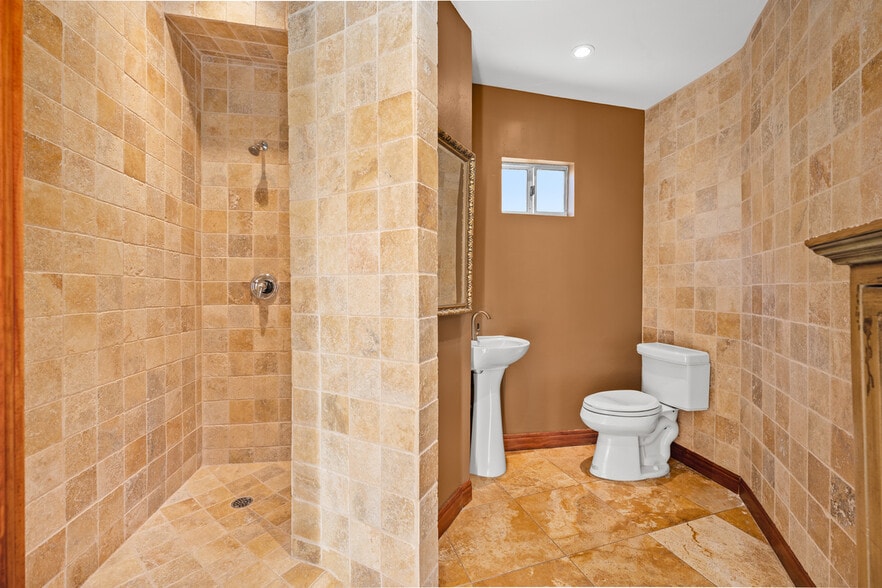 More Photos Of 2661 Reynard Way, San Diego Office Residential For Sale