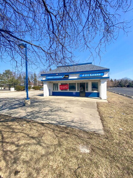 More Photos Of 1505 Elmhurst Rd, Des Plaines Freestanding For Sale