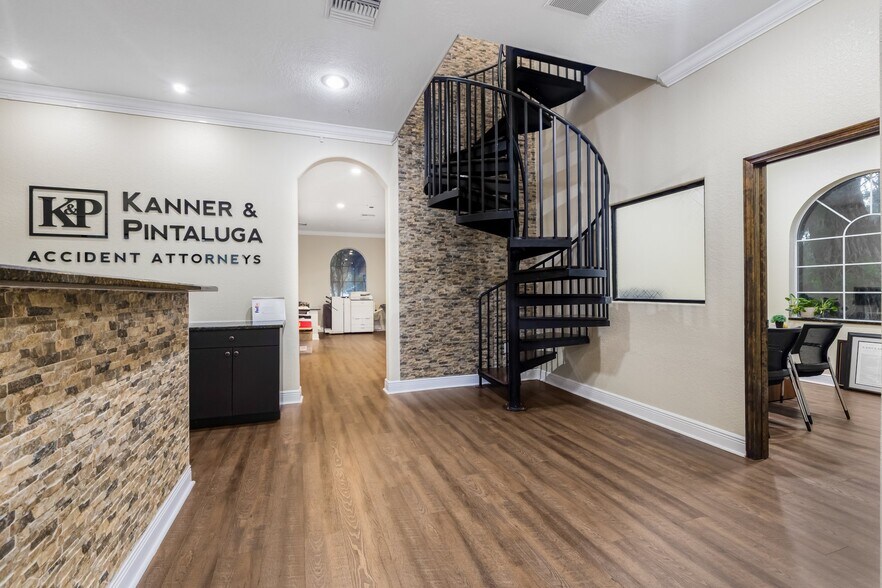 More Photos Of 3615 E Frontage Rd, Tampa Office Residential For Sale