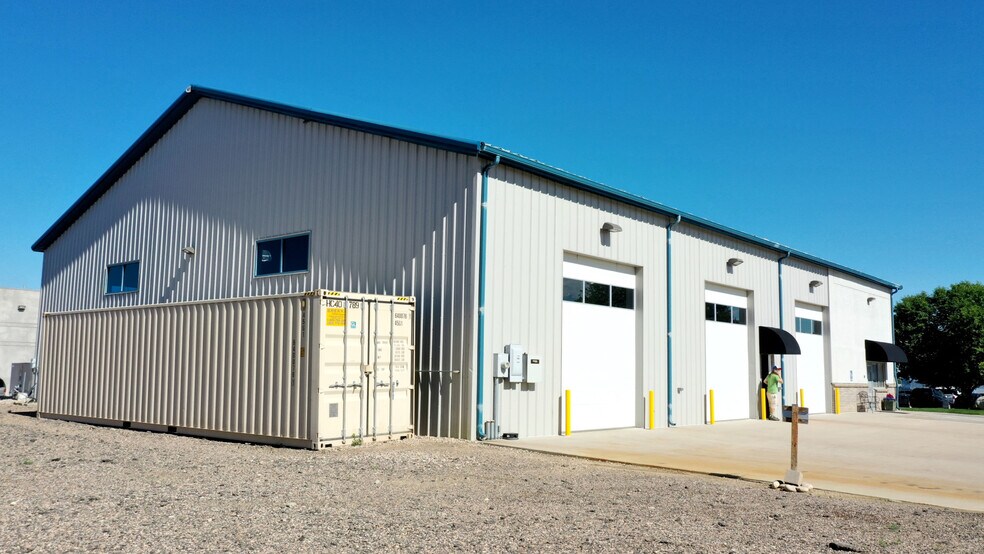 More Photos Of 5740 Boeing Dr, Loveland Warehouse For Sale