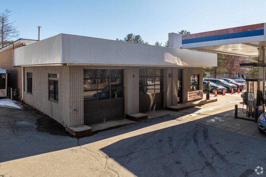 More Photos Of 223 Groton Rd, Westford Storefront For Lease