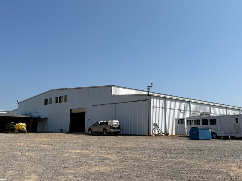 More Photos Of 145 Arena Dr, Cleveland Warehouse For Sale