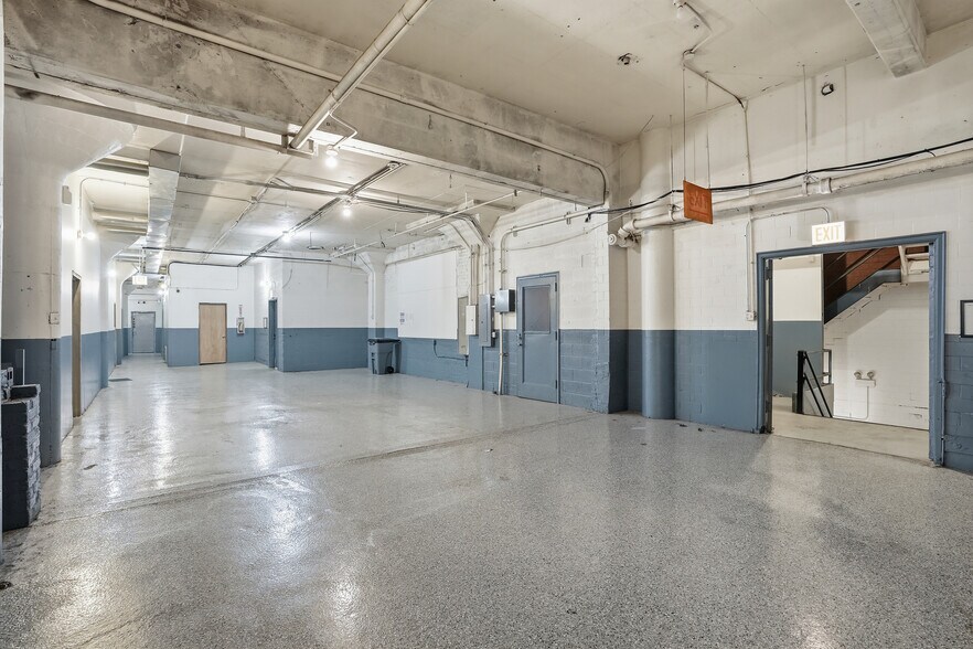 More Photos Of 4500 S Tripp Ave, Chicago Warehouse For Sale