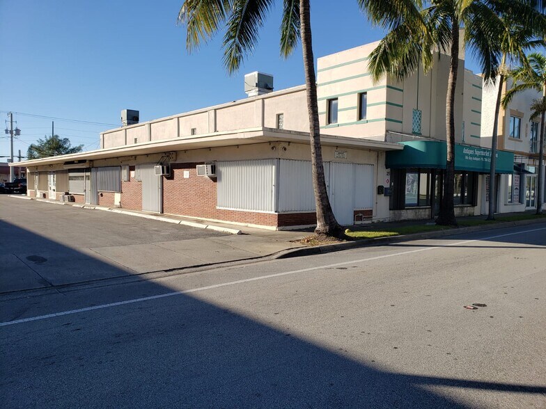 More Photos Of 19-33 N Federal Hwy, Dania Freestanding For Sale
