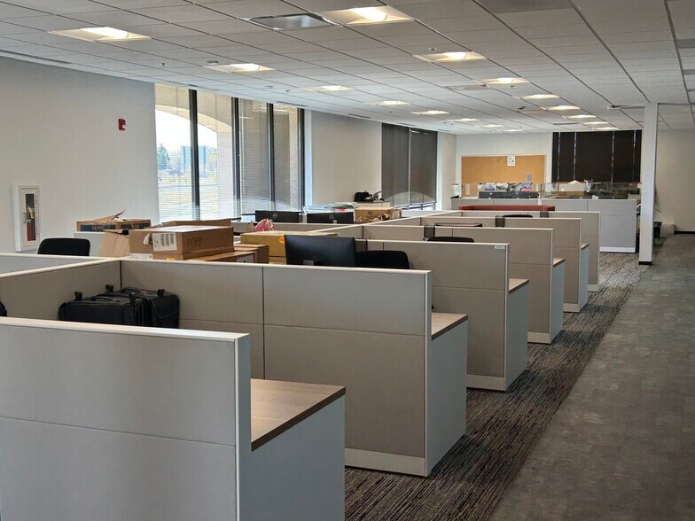 More Photos Of 506 W Anthony Dr, Champaign General Retail For Lease